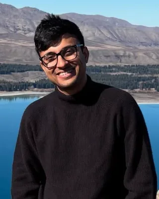 Aashish Solanki — Comedian