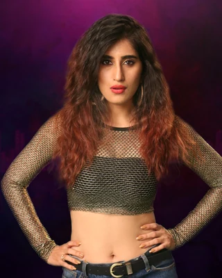 Akasa Singh — Singer
