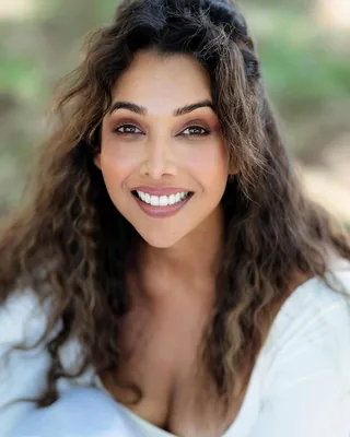 Anupriya Goenka — Film actor