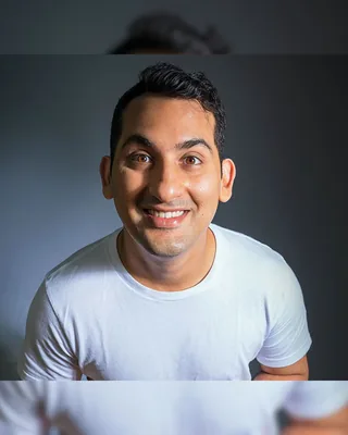 Danish Sait — Comedian