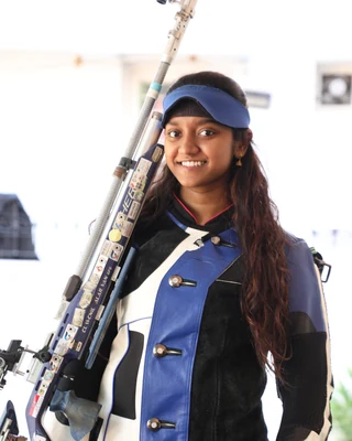 Elavenil Valarivan — Shooting star