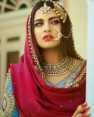 Himanshi Khurana — Punjabi singer & actor