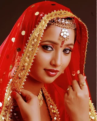 Rani Chatterjee — Bhojpuri star